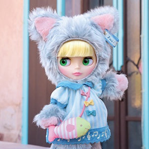 Neo Blythe "Zoe and Her Pet Fish" sales schedule.