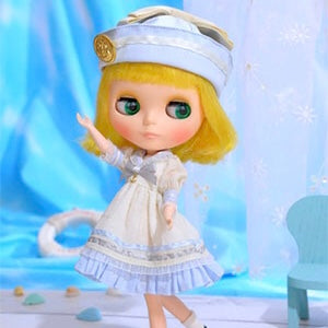 Junie Moonプロデュース「ディアダーリン・ファッション・フォー・ドールズ」から人気ドレスセットの新色が発売です。
