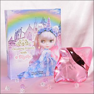 香水メーカー「 フェアリーテール」の「ドリーミングプリンセス」とブライスがコラボレーション！『ドリーミングプリンセス ブライス オードパルファム』の発売です。