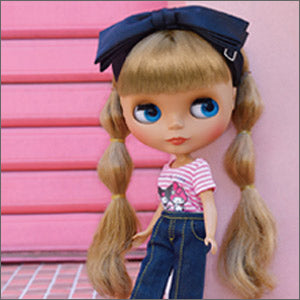 Junie moonプロデュース「ディアダーリン・ファッション・フォー・ドールズ」から、『デニムパンツ』が登場です！