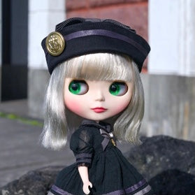 Junie Moonプロデュース「ディアダーリン・ファッション・フォー・ドールズ」から人気ドレスセットの新色が発売です。