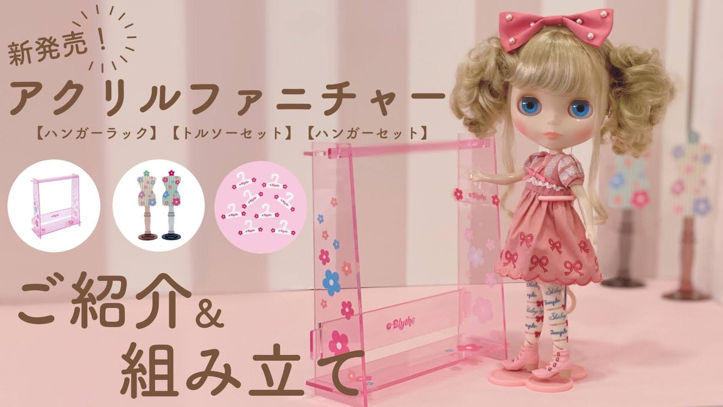 YouTube: Update Blythe's Closet Acrylic Wardrobe Accessories