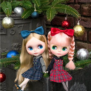 Junie Moon produced Dear Darling fashion for dolls is releasing a new item “Checked Jumperskirt Set”!