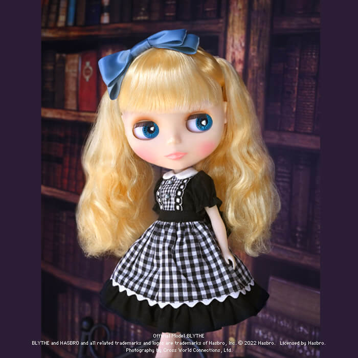 Junie Moonプロデュース「ディアダーリン・ファッション・フォー・ドールズ」からドレスセットが発売です。