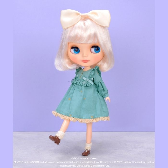 Dear Darling fashion for dolls "Square Yoke Dress"